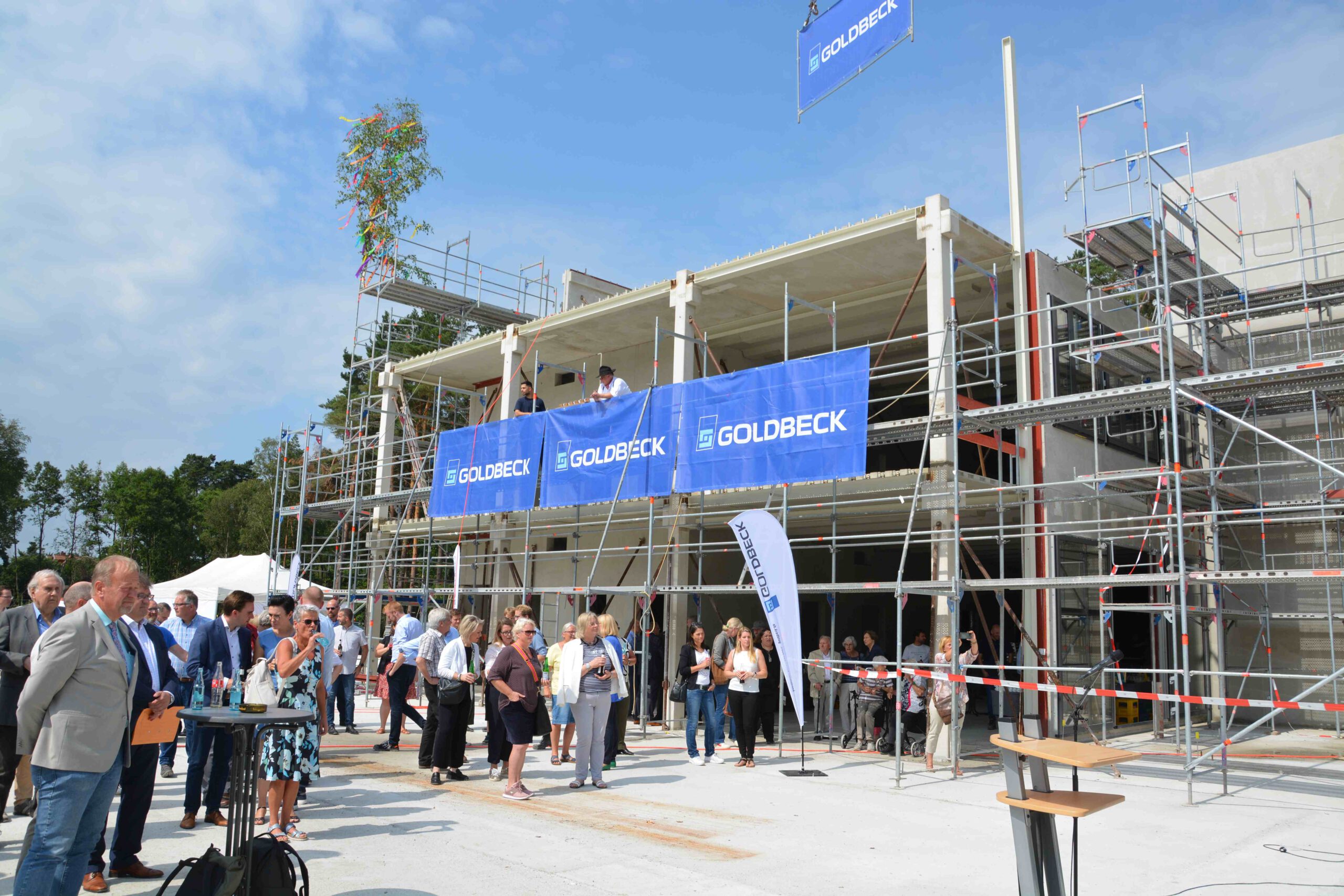 Richtfest und Grundsteinlegung des neuen Hölty-Schulgebäudes in Hambühren