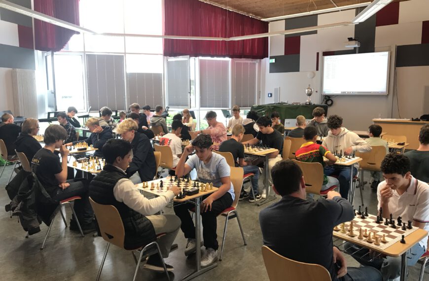 Schachmeisterschaft am Hölty-Gymnasium: Tjorge Peters Gesamtsieger
