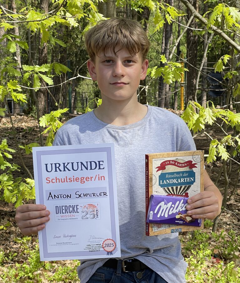 Mehr über den Artikel erfahren Anton Schmirler (7b) gewinnt Diercke-Wissenstest 2025