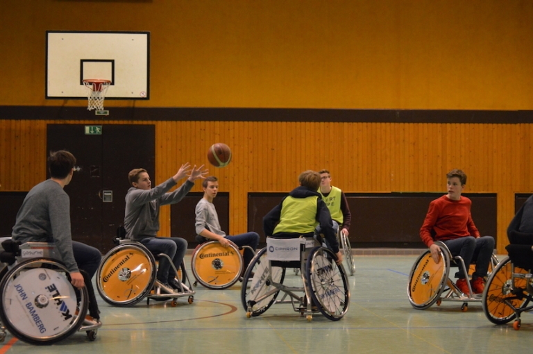 Read more about the article „Von Behindertensportlern lernen“ – Projekttag am Hölty-Gymnasium (CelleHeute am 01.02.2016)
