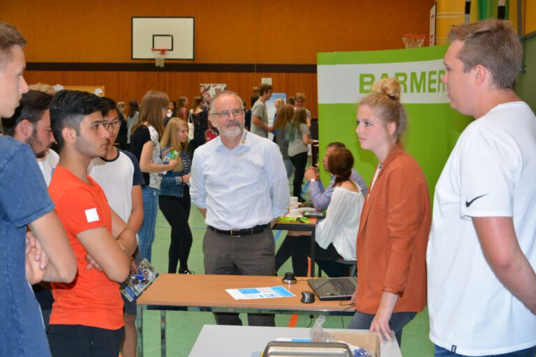 Read more about the article Messe für Ausbildungsberufe am Hölty-Gymnasium