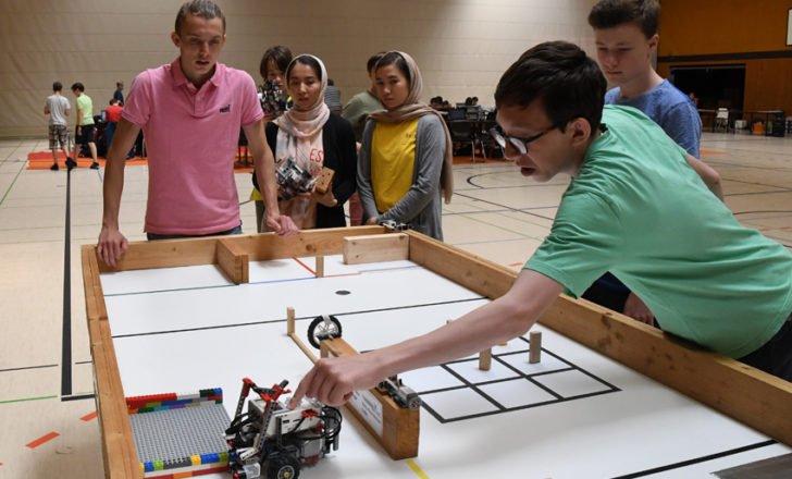 You are currently viewing „Celle Mindstorms Challenge“ – 26 Schüler-Teams stellen ihre Programmierkünste unter Beweis (CelleHeute am 13.06.2019)