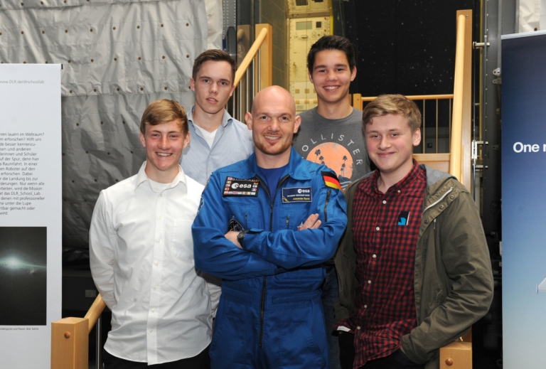 Read more about the article Höltyaner treffen ESA-Astronaut Alexander Gerst