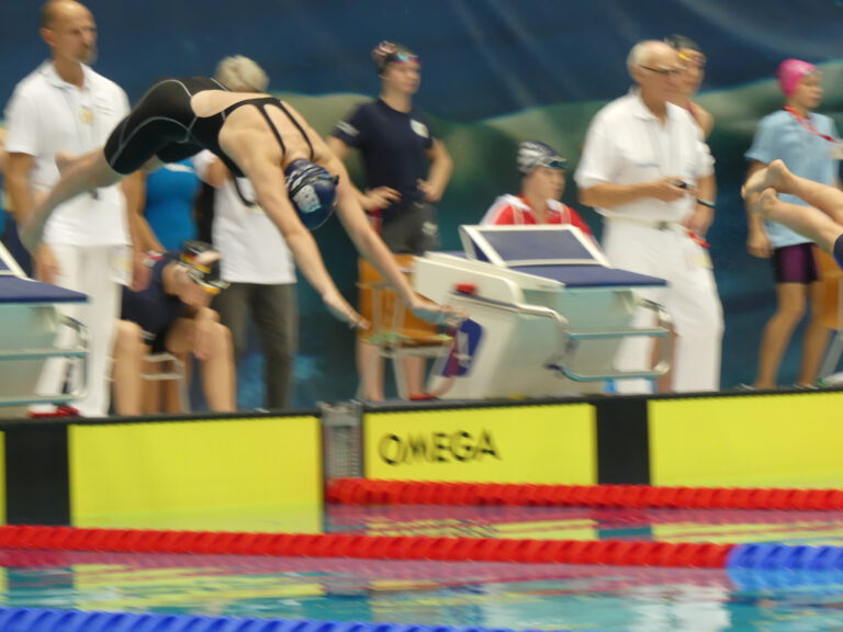 Read more about the article Bilder und Ergebnisse unseres Schwimmteams beim Bundesfinale in Berlin