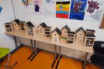 Nistkästen und Insektenhotels für den Schulhof – Deutschunterricht zum Anfassen