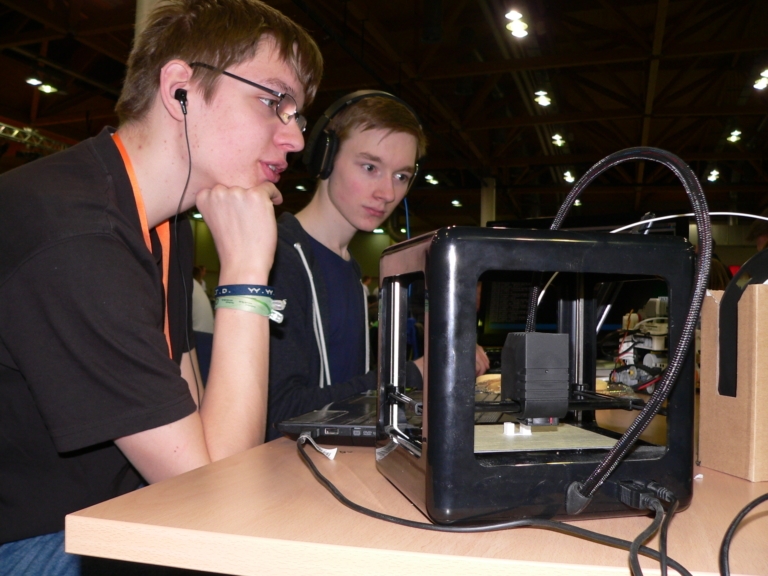 Read more about the article Hölty-Roboterteam nahm am RoboCup Junior Finale teil